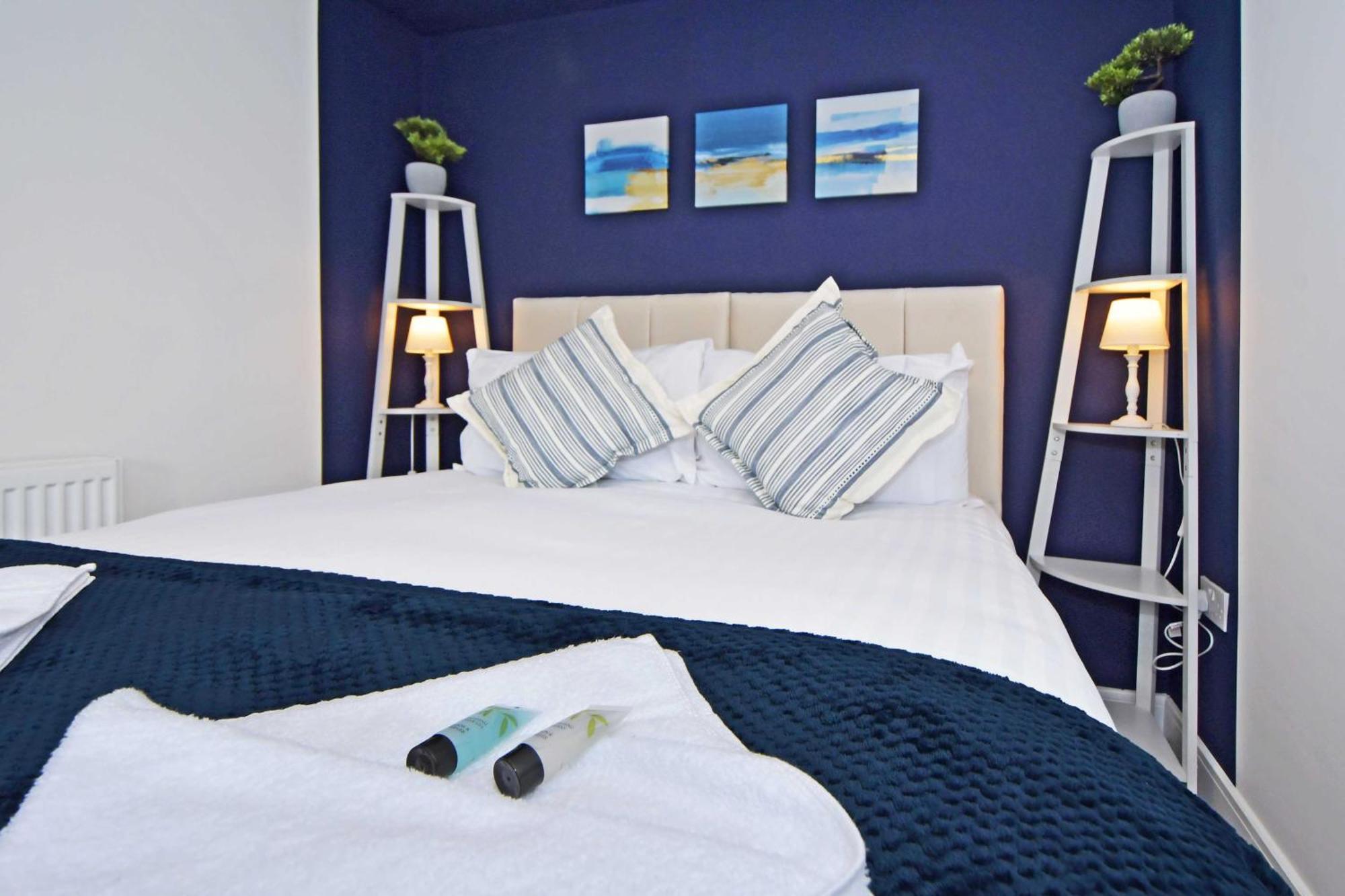 Sapphire Apartments By Yourstays - Luxury 2 Bedroom Apartments In Crewe Exterior foto
