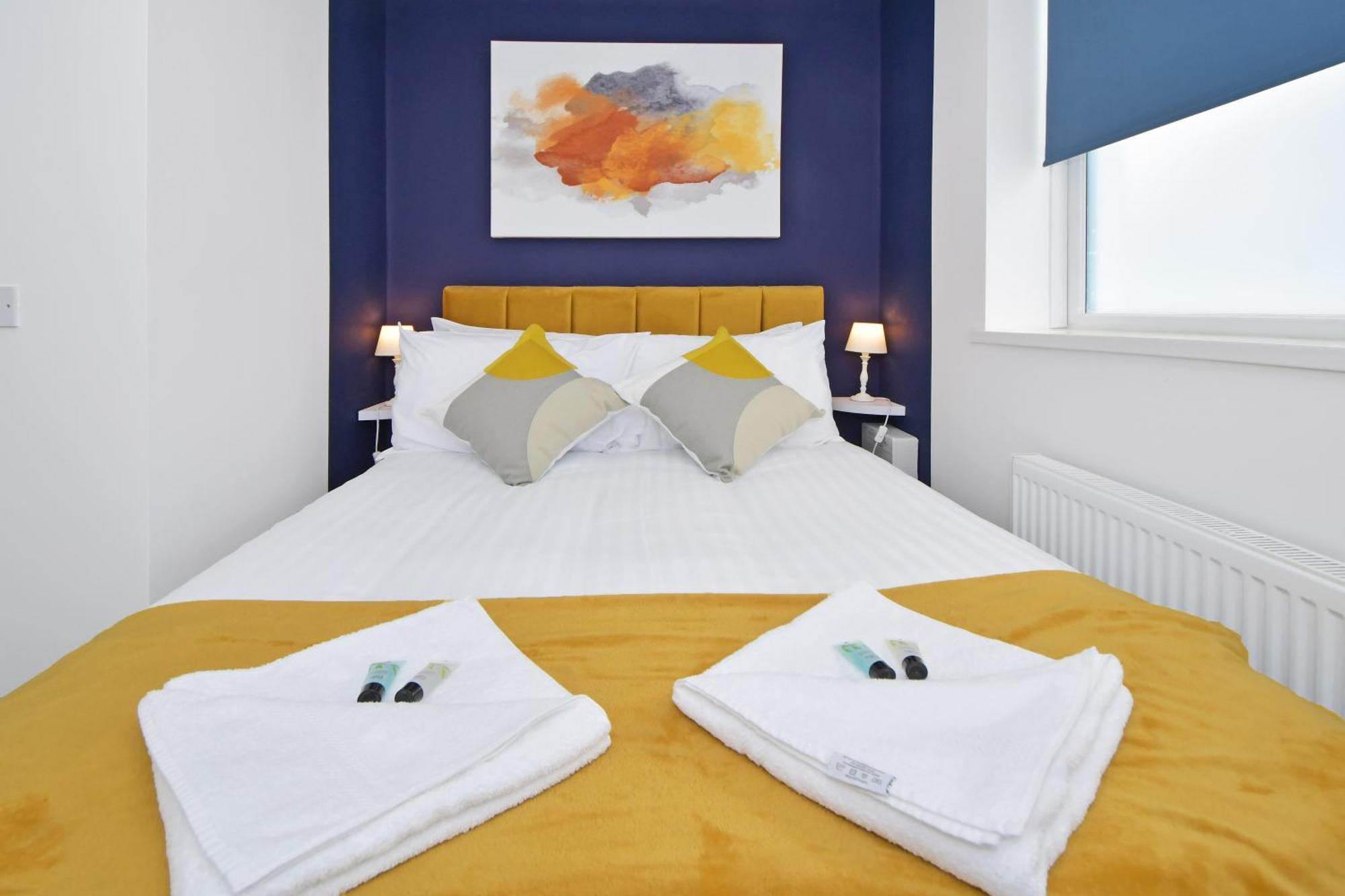 Sapphire Apartments By Yourstays - Luxury 2 Bedroom Apartments In Crewe Exterior foto